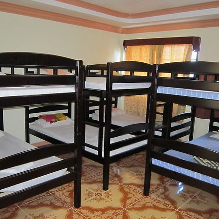 Golden Stallion Suites Кагаян-де-Оро Экстерьер фото