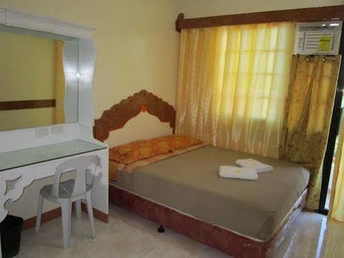 Golden Stallion Suites Кагаян-де-Оро Экстерьер фото