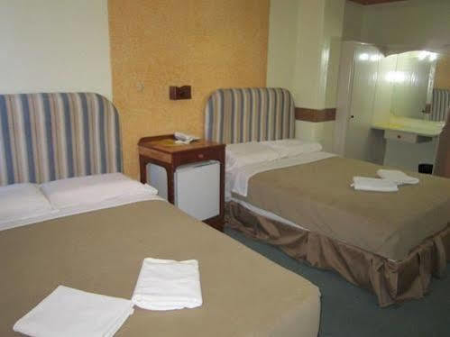 Golden Stallion Suites Кагаян-де-Оро Экстерьер фото